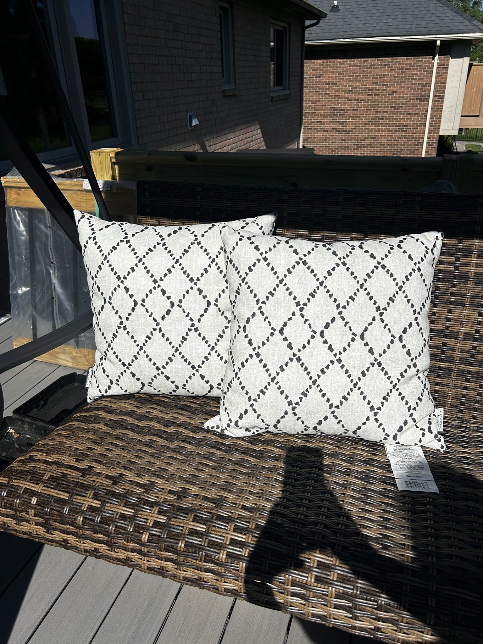 New Studio Chic indoor outdoor throw pillows 20” x 20” 