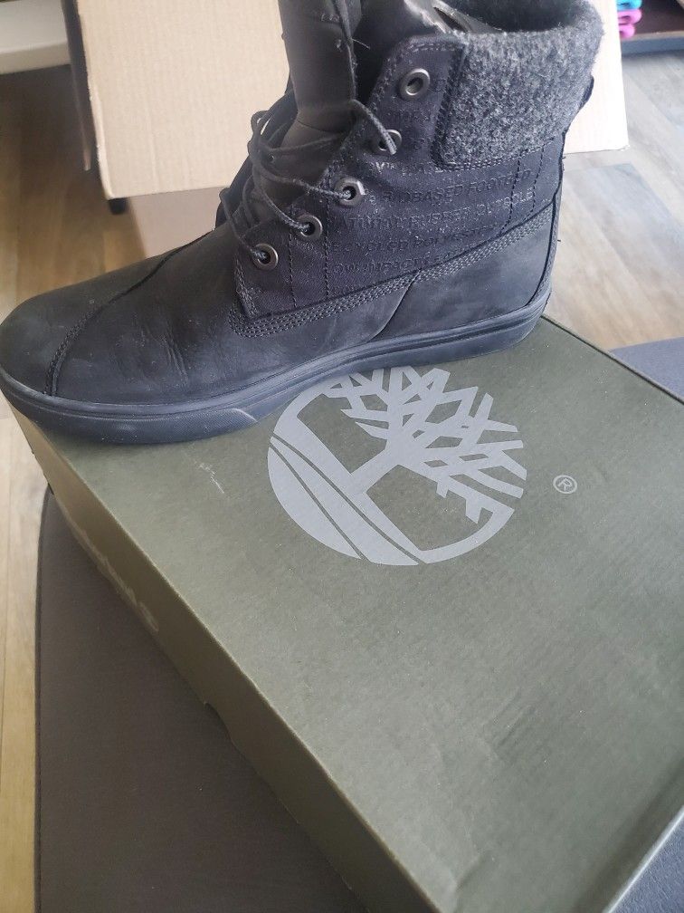 TIMBERLAND BOOTS SIZE 9