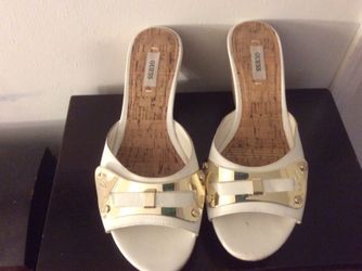 Guess white and Gold leather shoes size 8
