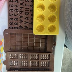 Chocolates Molds
