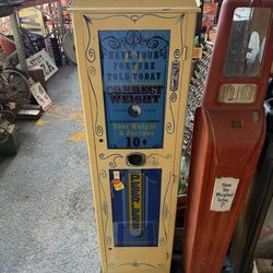 1940s Peerless fortune coin op scale