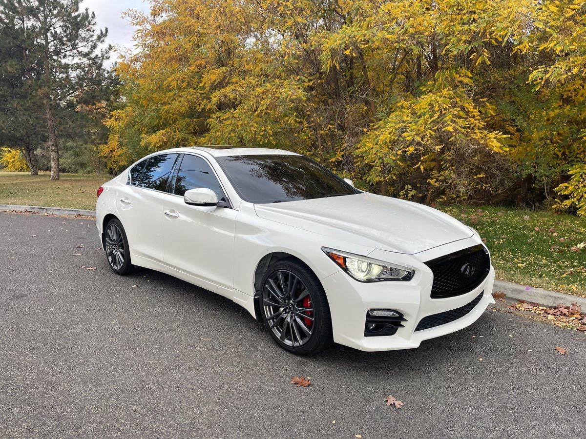 2017 INFINITI Q50