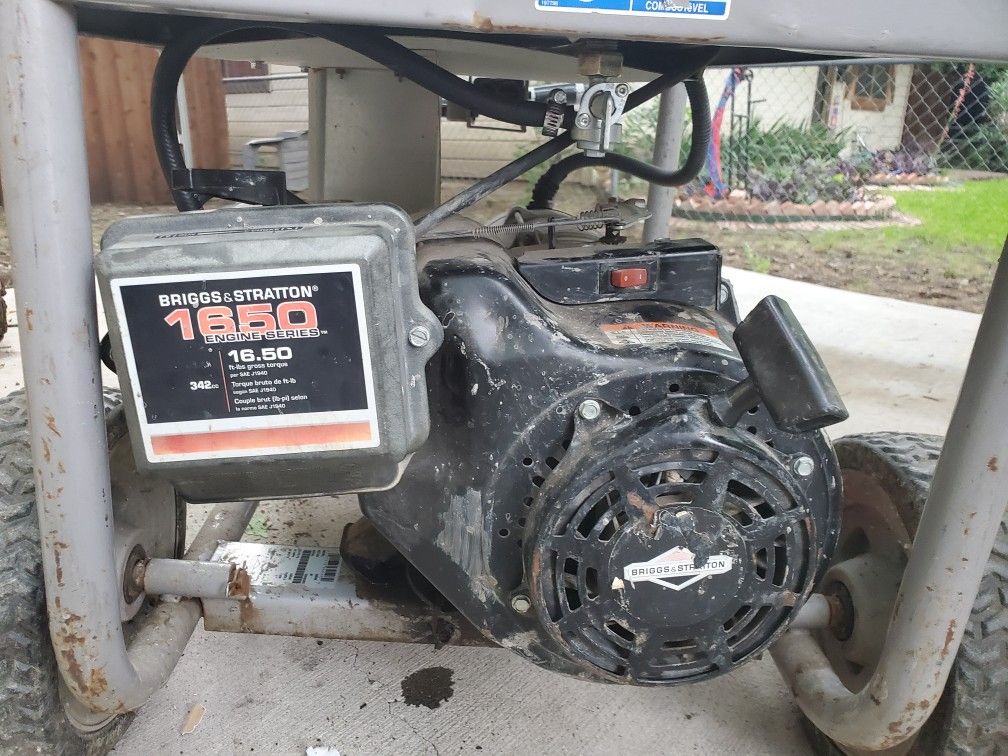 1650 Series Briggs and Stratton Generator for Sale in Mesquite, TX