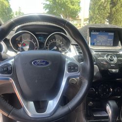 FORD TITANIUM FIESTA FOR SELL