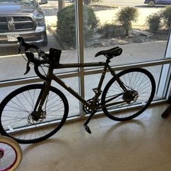 Fuji Bicycle 56cm (M/L)