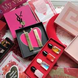 🎁Luxury Fragrances 🎁👉Swipe Slides See Photos