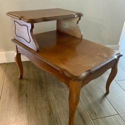 Vintage Solid Wood Two-Tiered End Table/Night Stand