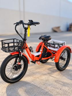 Coffee Runs, Groceries & Grandkids — Mooncool TK1 Folding E-Trike in Vibrant Orange