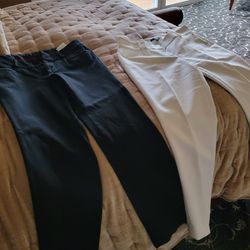 Decluttering My Closet .Banna Rebulic Dress Pants  Size 2 And Ann Taylor White Pants Size 4.