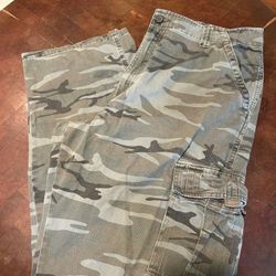 Men’s Wrangler Camo Cargo Pants 