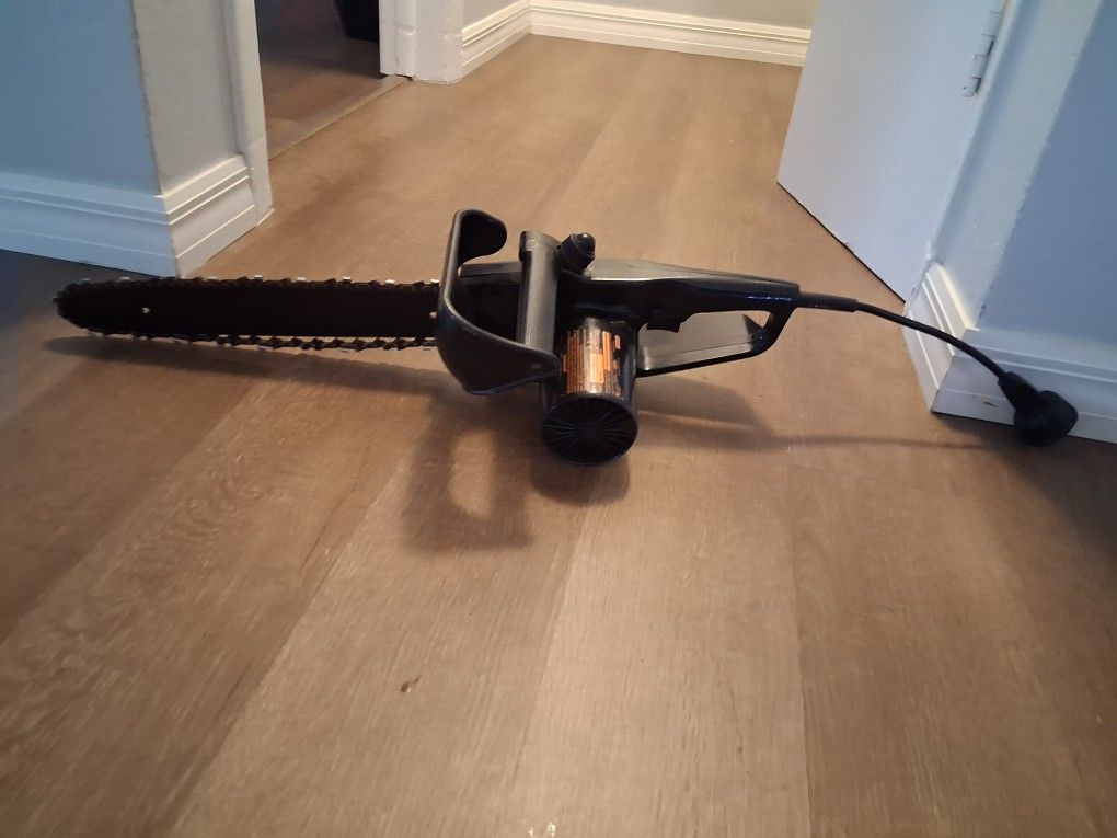 REMINGTON 14 INCH ELECTRIC CHAIN SAW