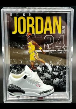 Michael Jordan 3D Shadow Box W/Color Matching Mini Sneaker -Promo Card