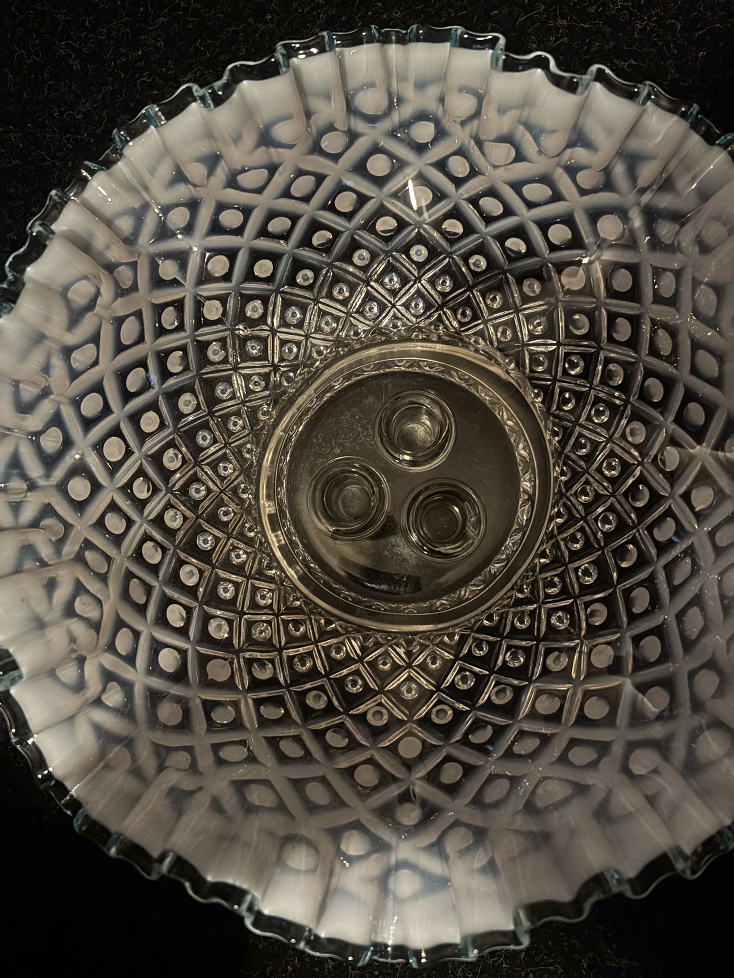 Decorative Collectible Fenton Glass Bowl.