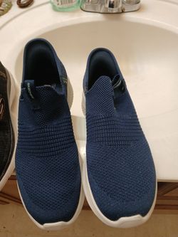 Blue  sketchers