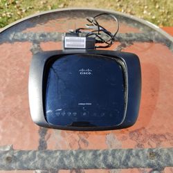Cisco Lynksys Wireless Router  E1000