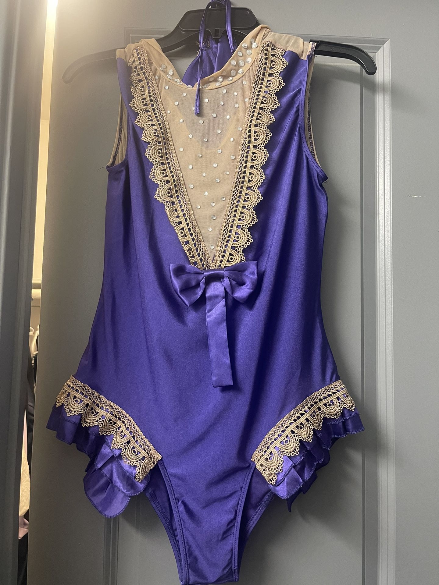 Anne Wheeler Costume (medium) - the Greatest showman