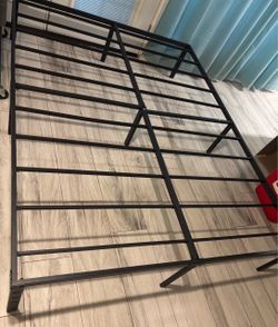 Black Metal Bed Frame (Queen)