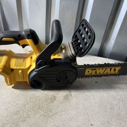 60V Flexvolt 16 in. Brushless Chainsaw (Tool only)