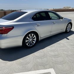 2011 Lexus LS 460