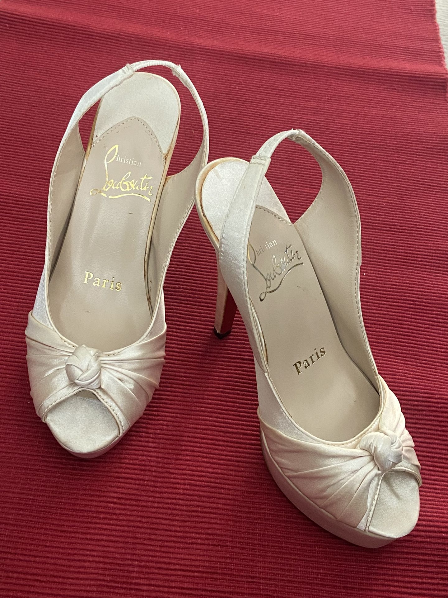 CHRISTIAN LOUBOUTIN WOMENS