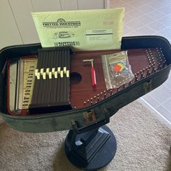 Vintage Auto Harp (1976)