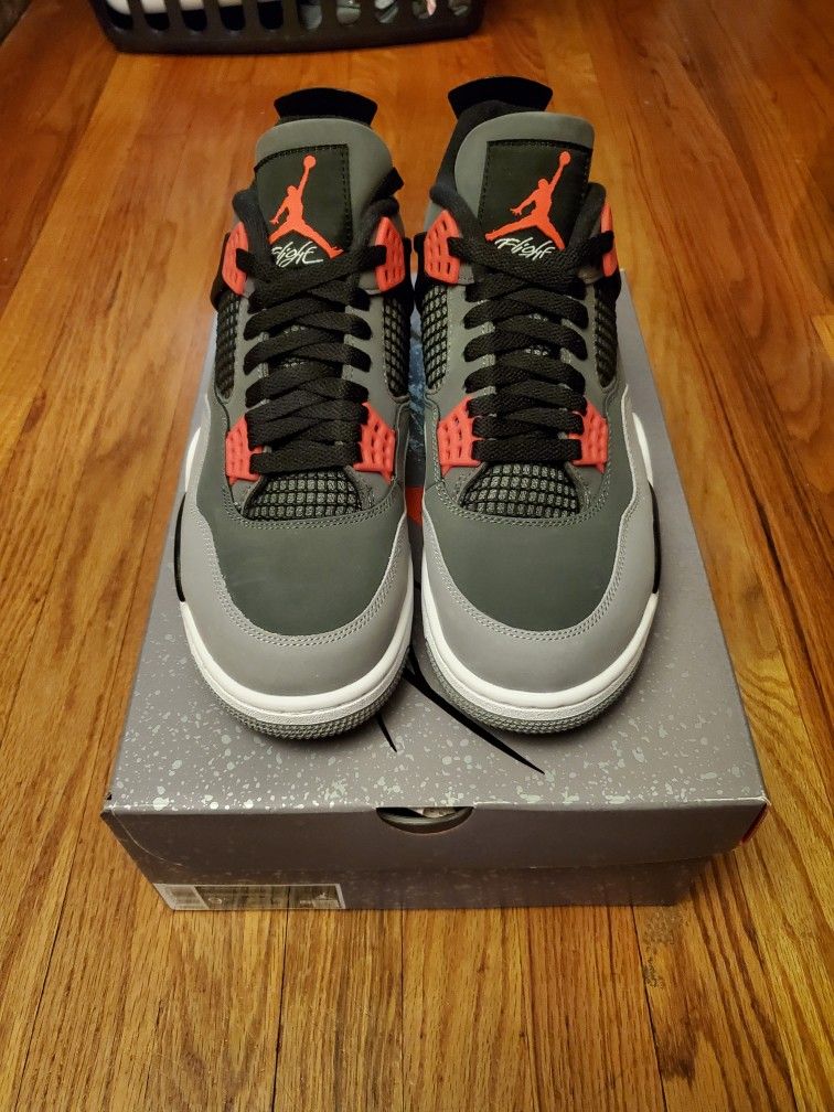 Jordan 4 'Infrared'