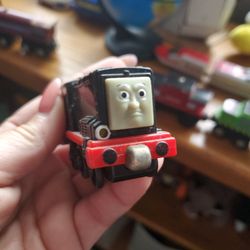 Magnetic Connecting Trains