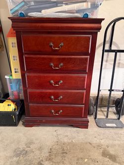 Dresser