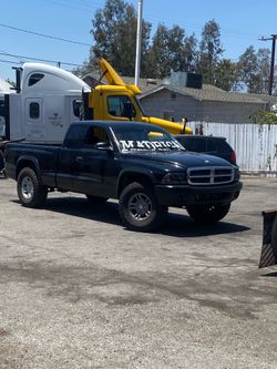 2004 dodge dakota