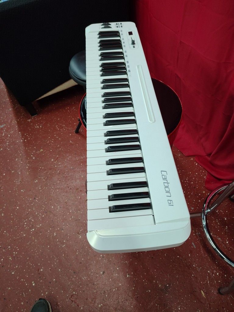 Carbon 61 Midi Keyboard