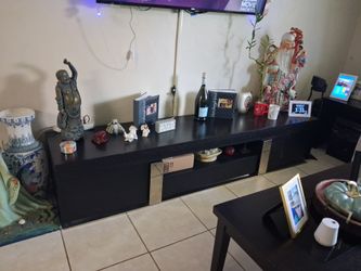 Tv stand