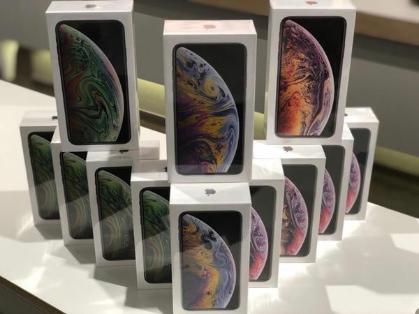 iPhone XS Max, XR & XS