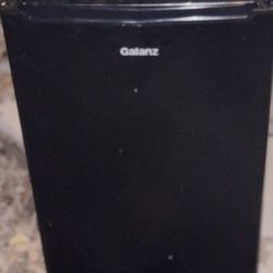 Mini Refrigerator 