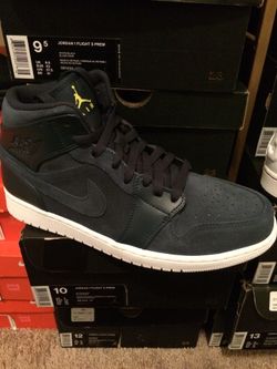 AIR JORDAN 1 MID. SIZE 10