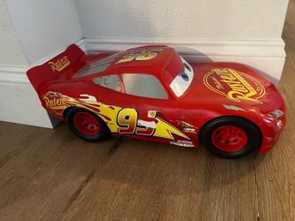 Lightning McQueen car - big