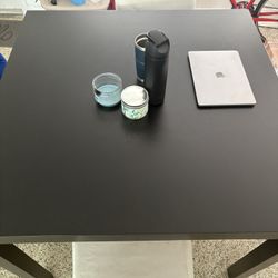 High top Table 