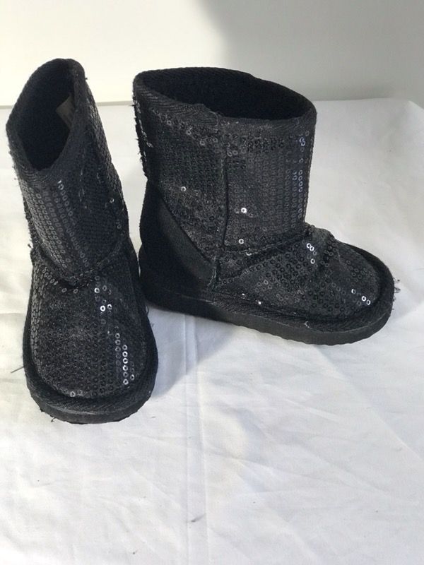 Black sequins girls boots size 5/6 super cute