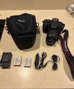 Canon EOS Rebel T5i 700D DSLR 18MP 18-55mm IS STM Lens, Charger, Case, Battery