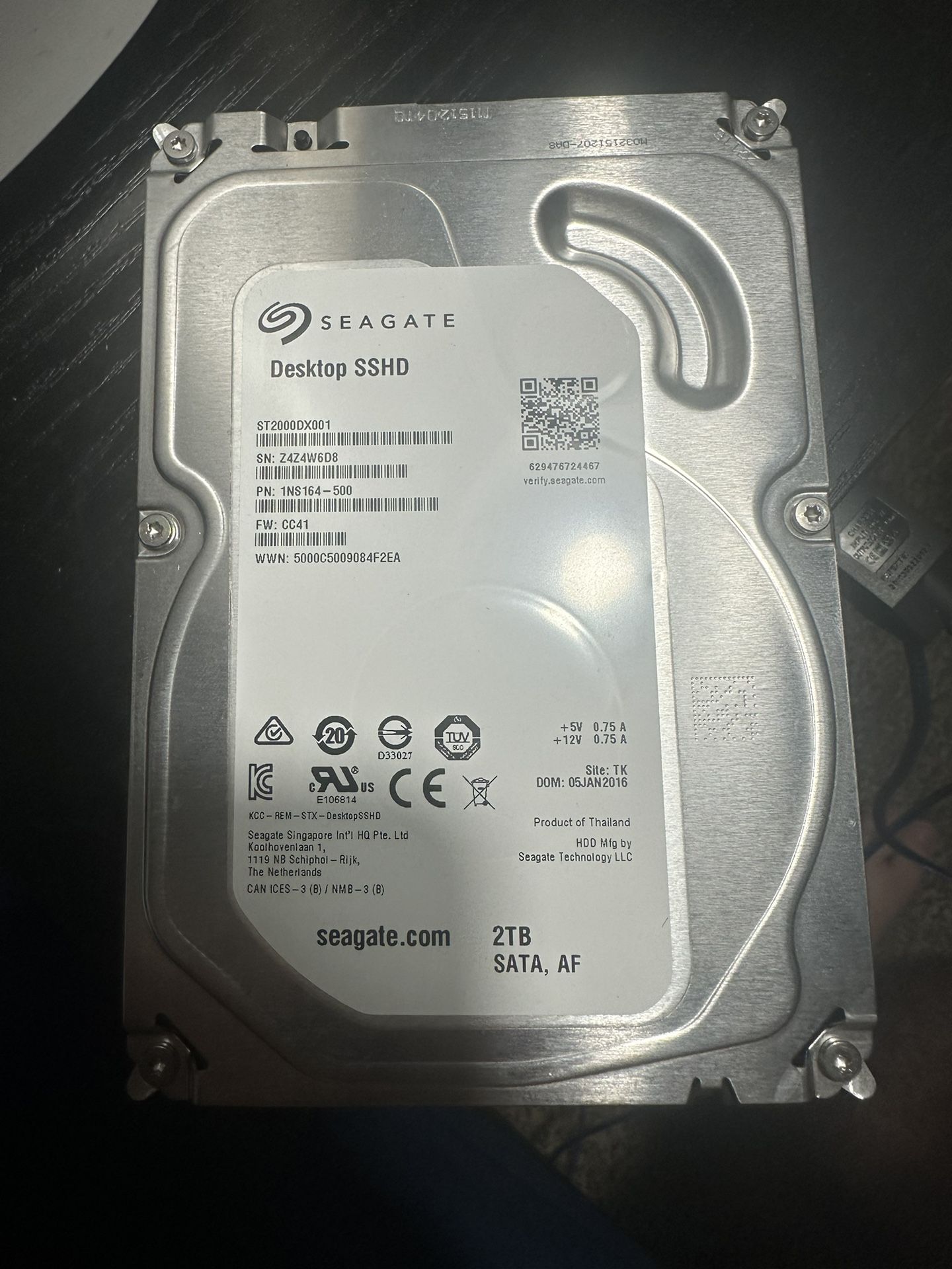 Seagate 2TB Desktop SSHD (ST2000DX001)