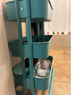 Bathroom or room shelves on wheels
