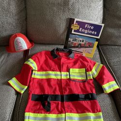 Fire cheif pretend dress up coat and hat. Size for ages 3-6   Book included