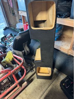 Speaker box