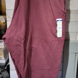 Women's Plus Size Fleece Sweatpants in Rustic Plum Color $7 (One available in size 4x (28W-30W)