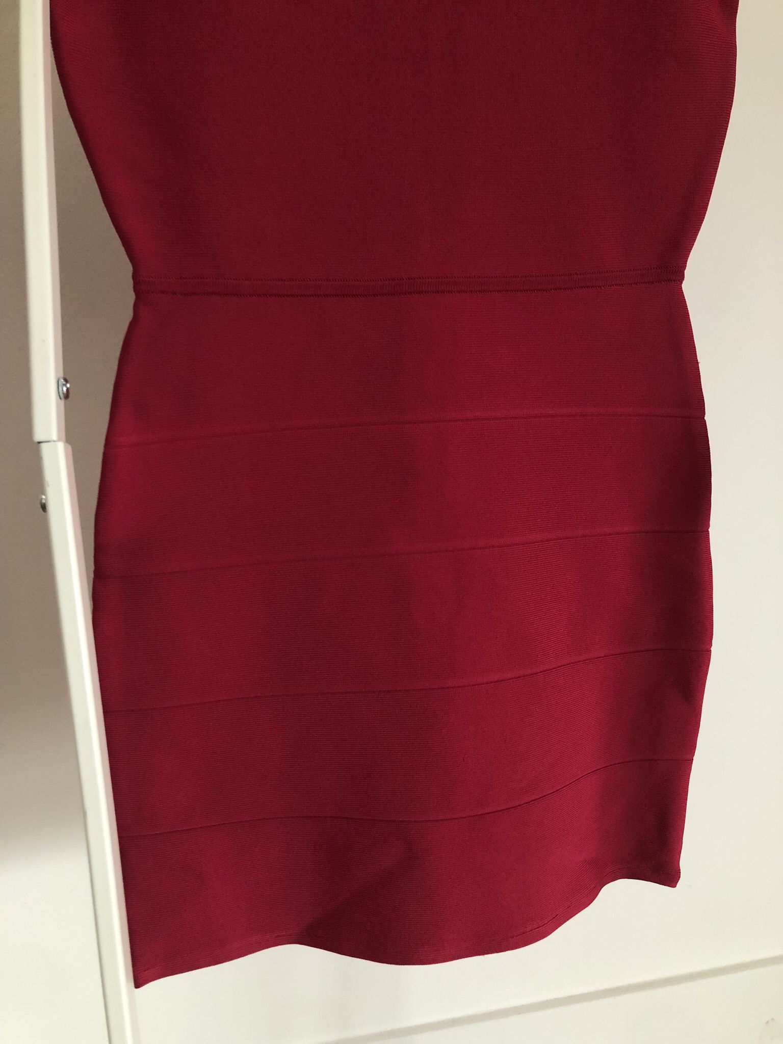 BCBG MAX AZRIA Bodycon Mini Dress W Short Sleeves In Deep Fuchsia