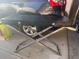 Desk $40