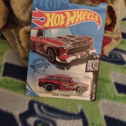 Hot Wheels Bundle 2027 Card Bone Shaker, 1991 Card Red Banshee, Audi RS 5 2017 Card, 55 Nomad 2017 Card, Porsche Carrera 2017 Card.  Cash Porch Pickup