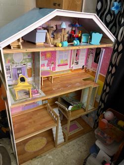 Dollhouse