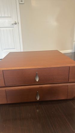 Living room center table