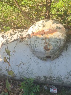 250 gallon working mobile home propane tank (original use or repurpose diy)
