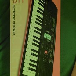 Casio SA-76 Mini Piano